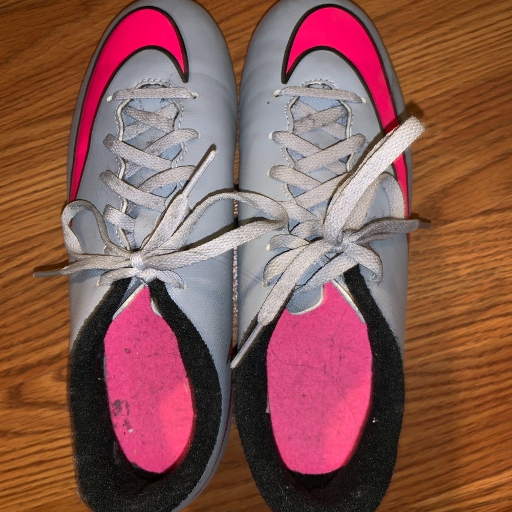Woman’s Nike Soccer Cleats